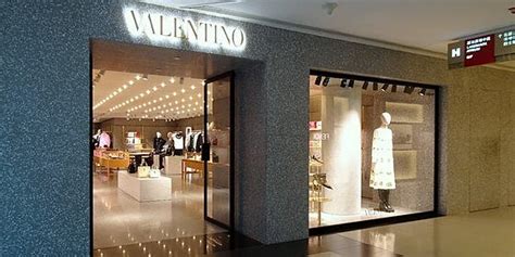 valentino hong kong.